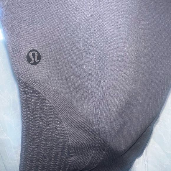 Lululemon flo and go seamless cropped leggings size 6 in EUC - Picture 4 of 9